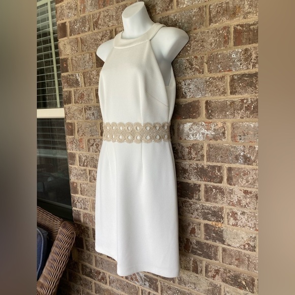 Gorgeous Vince Camuto Halter Cream and Gold Sheath Dress Size 6 - Picture 2 of 10